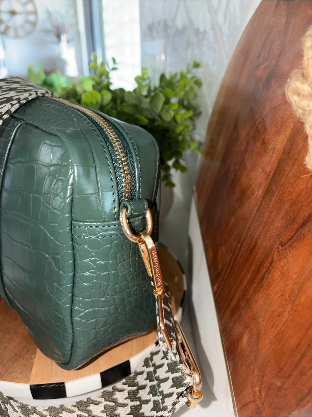 Pom Pom London Pine green croc City crossbody bag purse houndstooth strap NWT